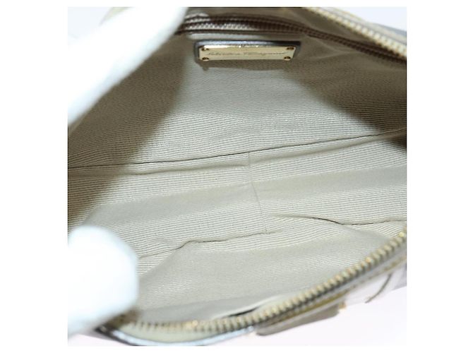 Borsa a Spalla Salvatore Ferragamo Vala in Pelle Grigia Oro Auth 135353 Marrone D'oro - vista 11