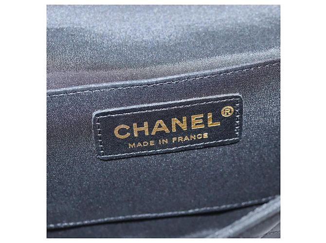 CHANEL Borsa a Spalla Matelassé in Nylon Nera con Catena CC Auth 129738V Nero - vista 19
