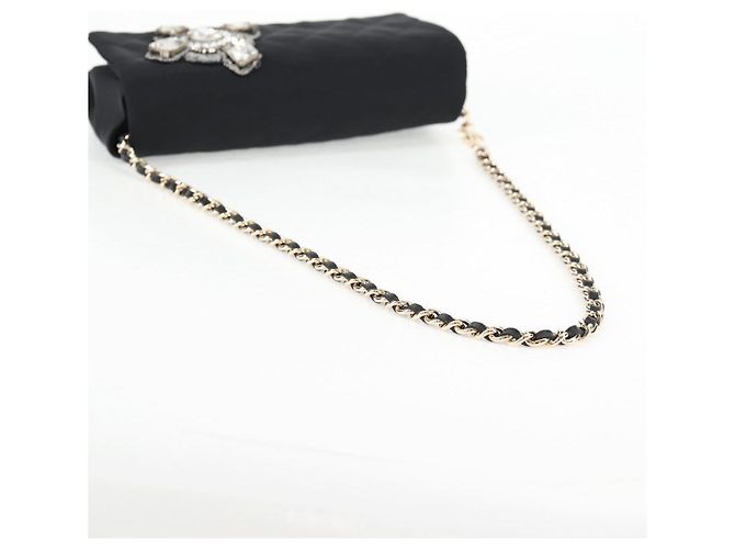 CHANEL Borsa a Spalla Matelassé in Nylon Nera con Catena CC Auth 129738V Nero - vista 7