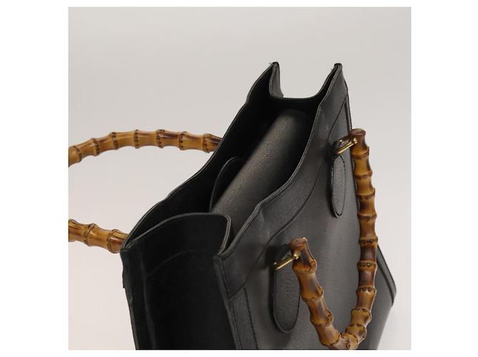 Bolsa de mão em couro Gucci Bamboo preta e dourada 002 1095 0260 Auth ep10062 Preto Dourado - vista 6