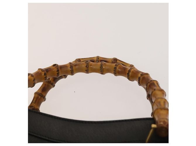 Bolsa de mão em couro Gucci Bamboo preta e dourada 002 1095 0260 Auth ep10062 Preto Dourado - vista 8