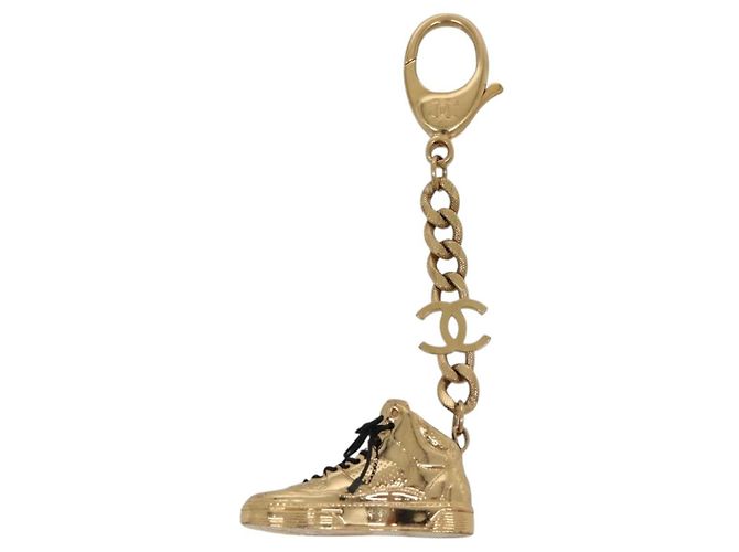 Llave CHANEL metal dorado CC Auth 136338 - vista 3