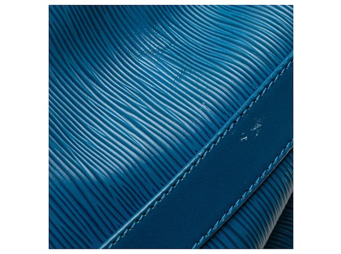 Louis Vuitton Randonnee PM in Epi Blu - vista 9