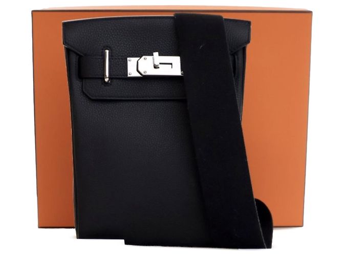 Hermès Kelly Hac A Dos PM in Togo Nero - vista 11