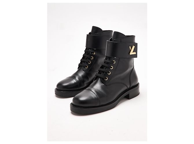 Stivali LV Twist Wonderland Ranger in pelle nera Louis Vuitton - vista 3