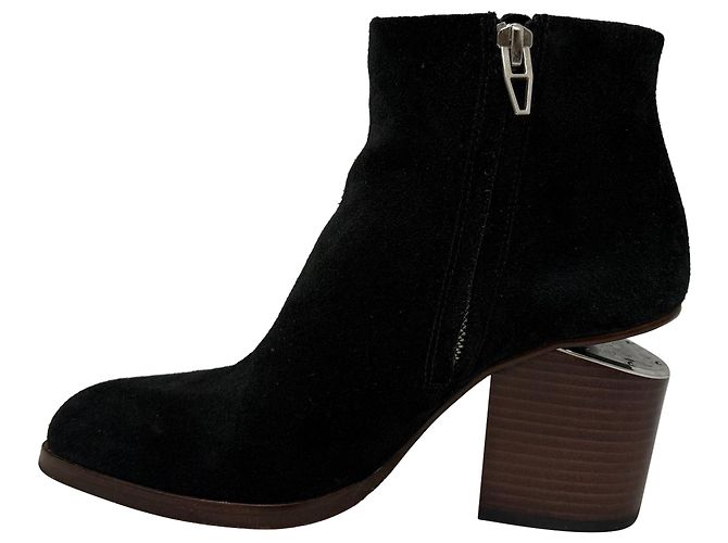 Stivaletti Gabi in Camoscio Nero di Alexander Wang - vista 4