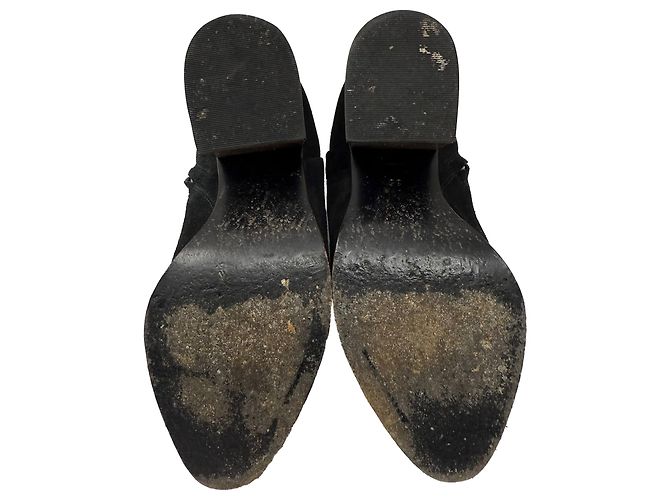 Stivaletti Gabi in Camoscio Nero di Alexander Wang - vista 8