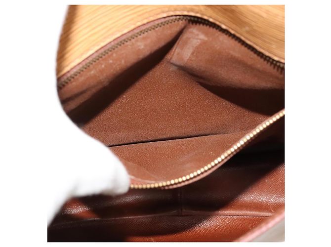 LOUIS VUITTON Borsa a Spalla Epi Saint Cloud GM Beige M52196 LV Auth 137110 - vista 11