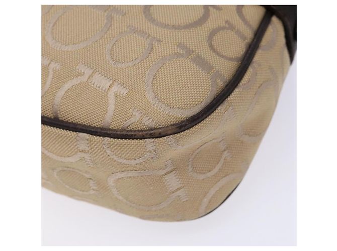 Borsa a mano Gancini in tela beige e argento di Salvatore Ferragamo Auth bs28514 - vista 15