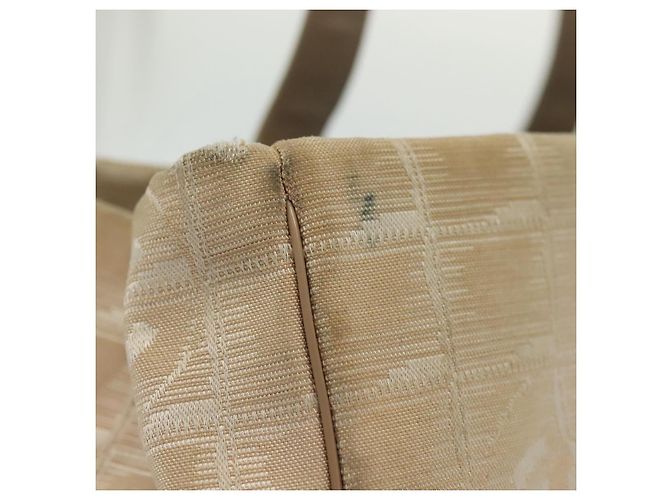 CHANEL Nuova Borsa Tote da Viaggio Nylon Beige Oro CC Auth ti3357 D'oro - vista 3