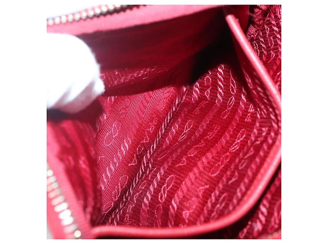 Borsa a Spalla PRADA Nylon Rossa Oro Auth 136649 Rosso D'oro - vista 23
