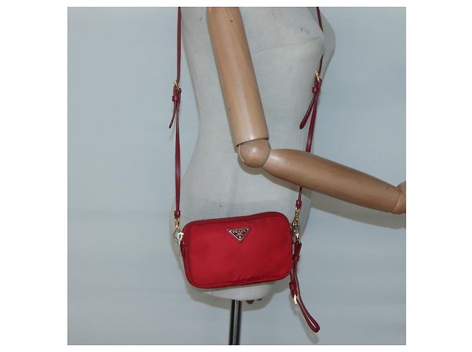 Borsa a Spalla PRADA Nylon Rossa Oro Auth 136649 Rosso D'oro - vista 25