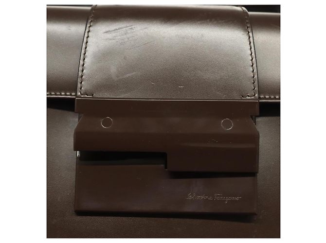 Borsa a Spalla Salvatore Ferragamo in Pelle Marrone Auth 133389 - vista 10