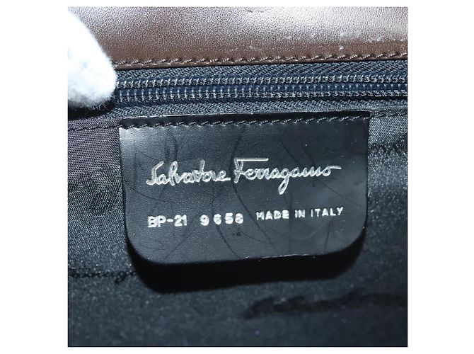 Borsa a Spalla Salvatore Ferragamo in Pelle Marrone Auth 133389 - vista 12