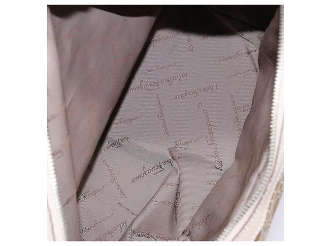Borsa a Spalla Gancini Salvatore Ferragamo in Tela Beige Oro Auth 133373 - vista 11
