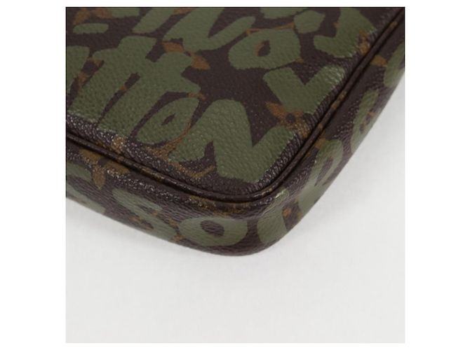 LOUIS VUITTON Pochette Accessoires Graffiti Pouch Khaki M92191 LV Auth ep10096V Caqui Monograma - vista 16