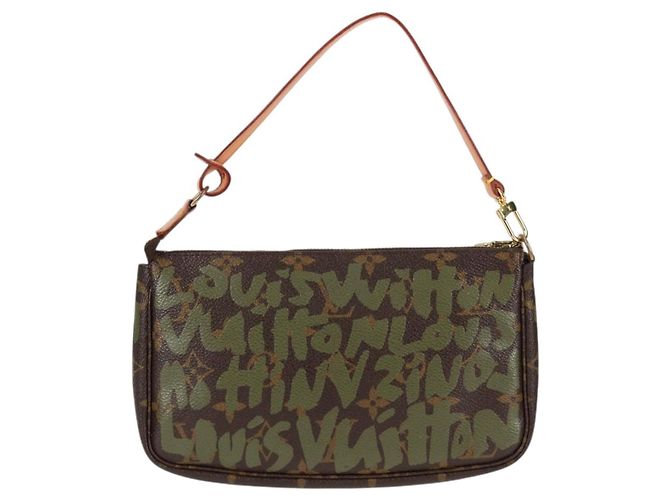 LOUIS VUITTON Pochette Accessoires Graffiti Pouch Khaki M92191 LV Auth ep10096V Caqui Monograma - vista 2