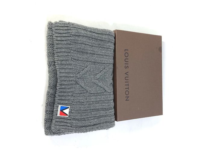 Grau Wollschal von Louis Vuitton Braun - Ansicht 8
