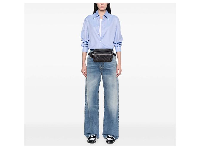 Bumbag exterior Monogram Eclipse negro Louis Vuitton - vista 11