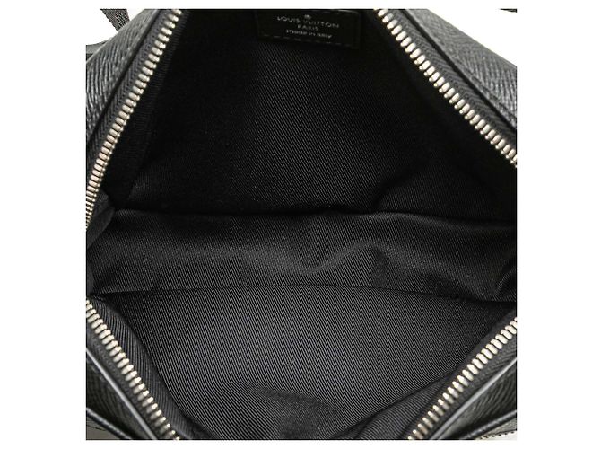 Bumbag exterior Monogram Eclipse negro Louis Vuitton - vista 4
