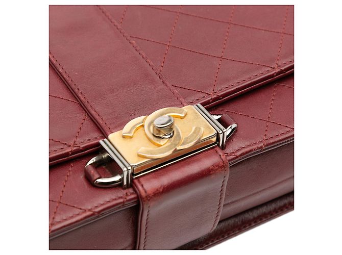 Chanel Rosso CC Pelle di Vitello Cucita con Catena Bordò - vista 9
