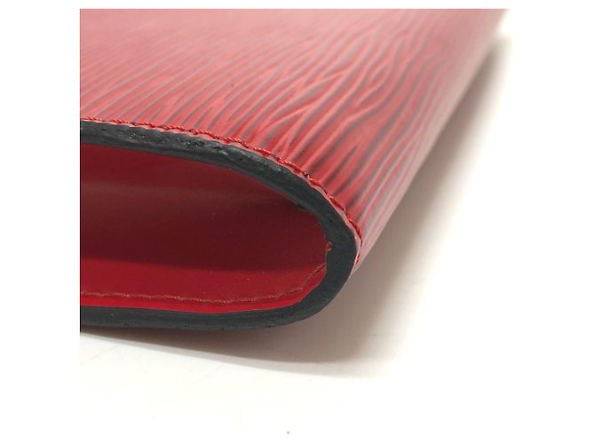 Pochette Accessoires in pelle Epi Louis Vuitton Rosso - vista 5