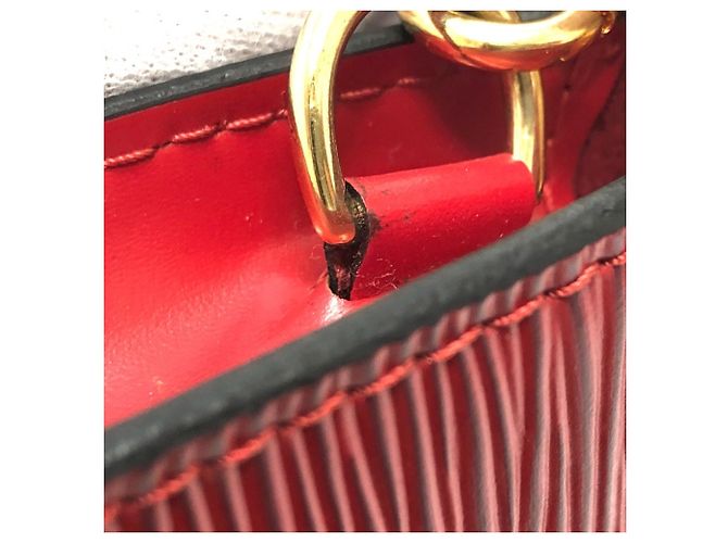 Pochette Accessoires in pelle Epi Louis Vuitton Rosso - vista 7