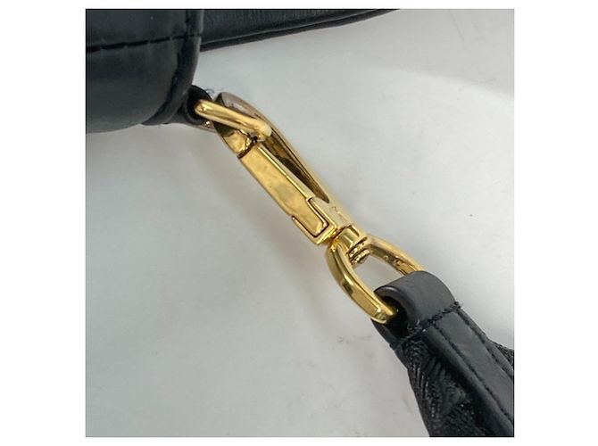 Portafoglio Louis Vuitton Monogram Bubblegram con tracolla Nero Monogramma - vista 10