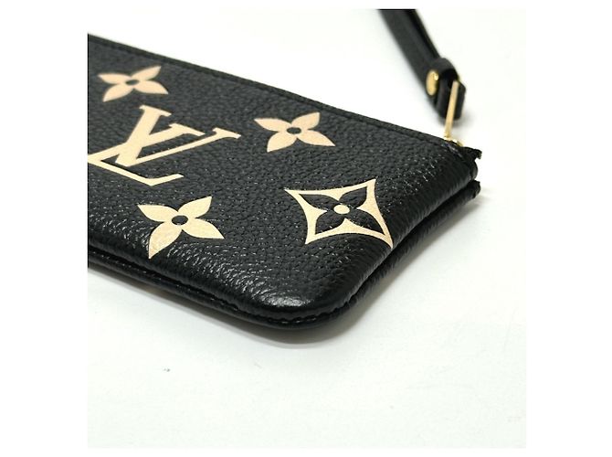 Pochette Cle Coin Case Monogram Empreinte Louis Vuitton Negro Dorado - vista 3