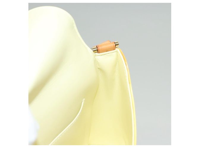 LOUIS VUITTON Borsa Thompson Street Monogram Vernis Gialla M91071 LV Auth BA4453 D'oro - vista 18