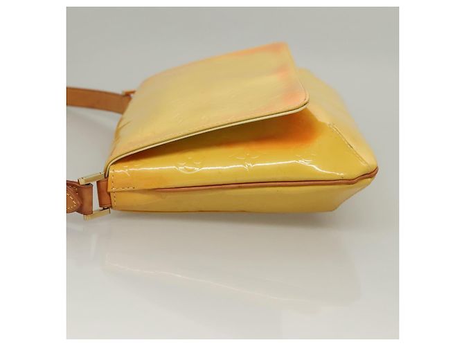 LOUIS VUITTON Borsa Thompson Street Monogram Vernis Gialla M91071 LV Auth BA4453 D'oro - vista 4