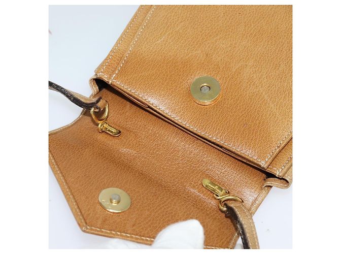 Borsa a Spalla Salvatore Ferragamo in Pelle Beige Oro Auth 133427 D'oro - vista 18