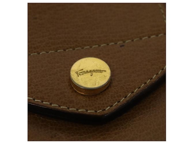 Borsa a Spalla Salvatore Ferragamo in Pelle Beige Oro Auth 133427 D'oro - vista 9