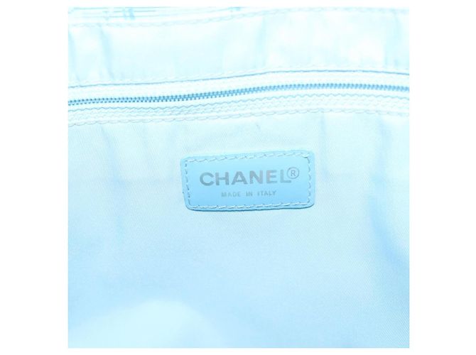 CHANEL Neue Reisetasche aus Nylon Hellblau Silber CC Auth 129655 - Ansicht 17