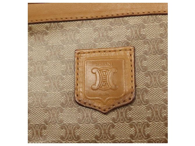 Céline Clutch in tela Macadam CELINE PVC Beige Oro Auth bs28469 D'oro - vista 10