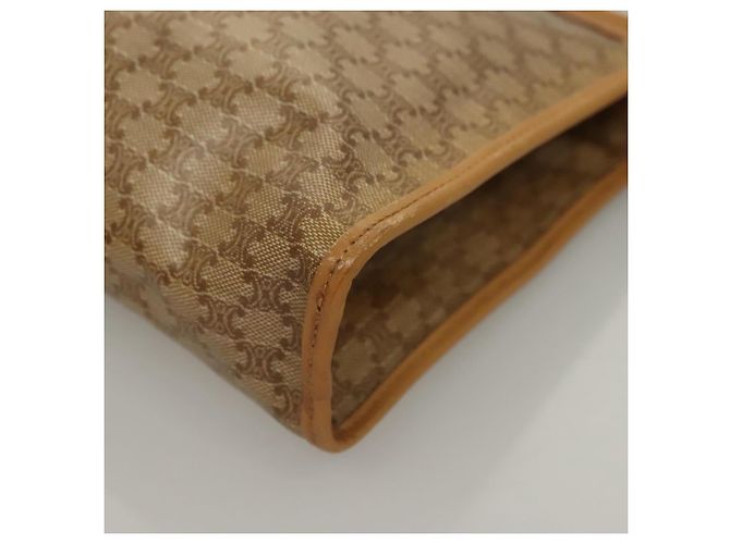 Céline Clutch in tela Macadam CELINE PVC Beige Oro Auth bs28469 D'oro - vista 14