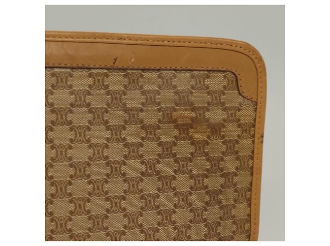 Céline Clutch in tela Macadam CELINE PVC Beige Oro Auth bs28469 D'oro - vista 3