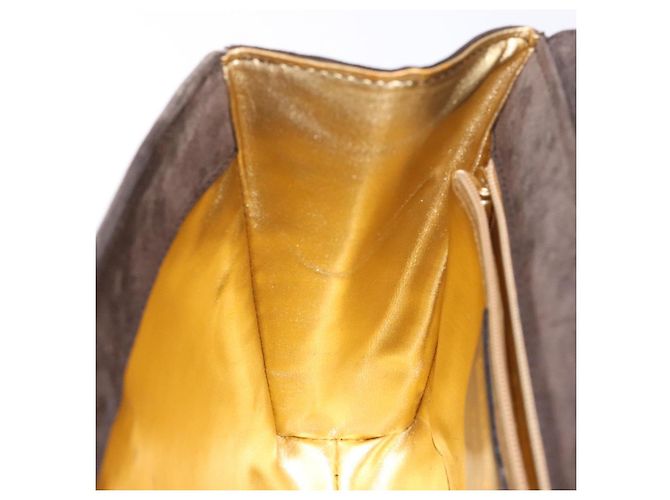 Borsa a mano con catena Salvatore Ferragamo in suede grigio oro Auth BA4690 Marrone D'oro - vista 18