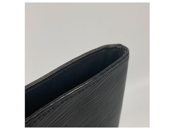 Borsa Louis Vuitton Epi Noctumble Nero - vista 11