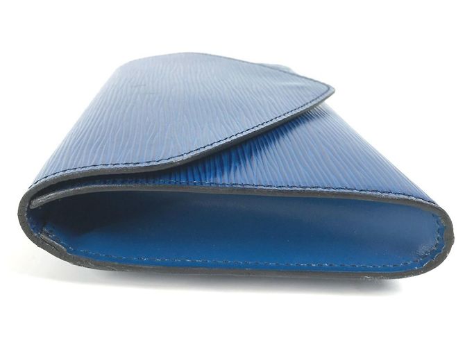 Pochette/Clutch Art Déco Epi Louis Vuitton Blu - vista 3
