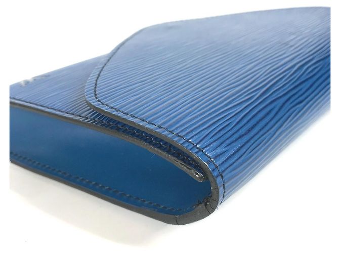 Pochette/Clutch Art Déco Epi Louis Vuitton Blu - vista 5
