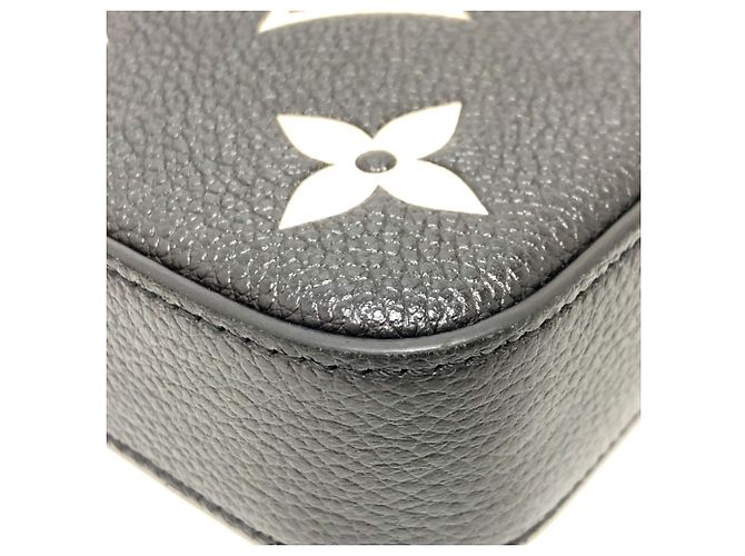 Pochette Félicie Portafoglio con catena Pochette Felicie in Monogram Empreinte di Louis Vuitton - vista 4