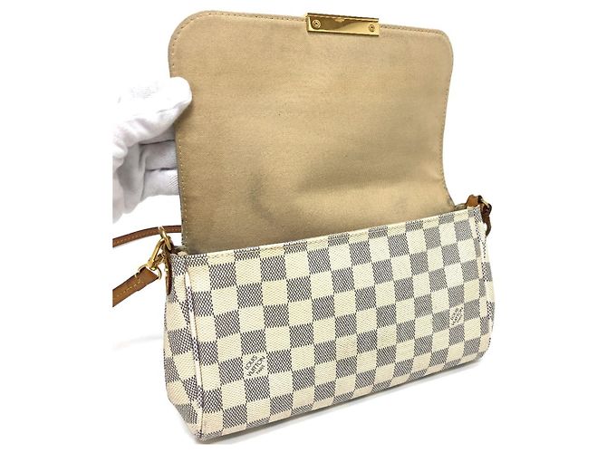 Borsa 3 in 1 Louis Vuitton Damier Azur Favorite MM Marrone Bianco - vista 11