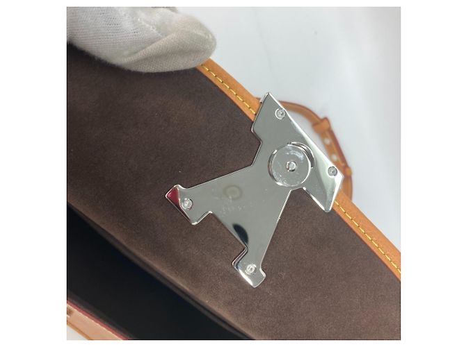Borsa a Spalla Pochette Bussi NM in Epi Louis Vuitton Beige - vista 12