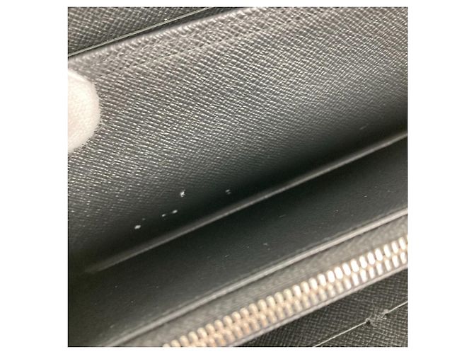 Cartera Larga Zippy NM en Epi Louis Vuitton Negro - vista 13