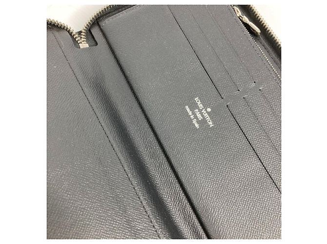 Cartera Larga Zippy NM en Epi Louis Vuitton Negro - vista 9