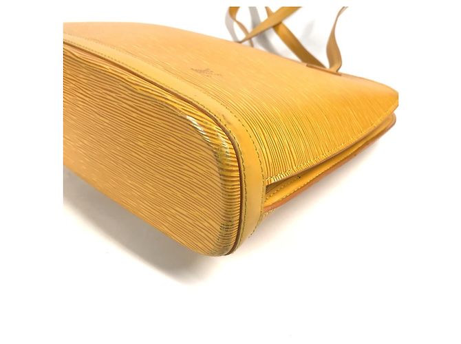 Borsa a Spalla Lussac in Pelle Epi Louis Vuitton Giallo - vista 6