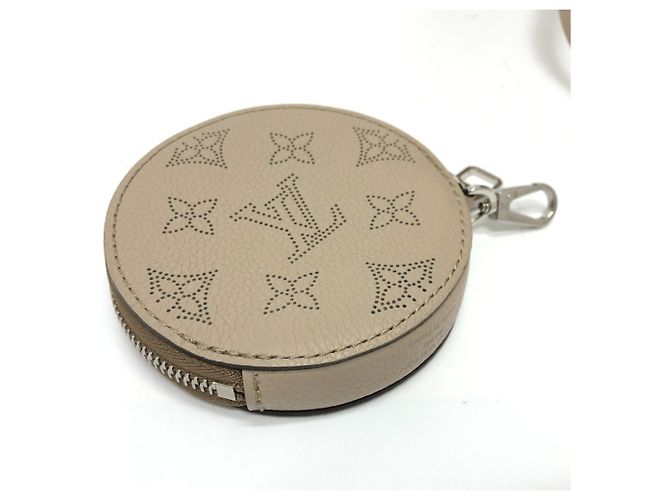 Borsa Louis Vuitton Monogram Mahina Bella Beige - vista 11