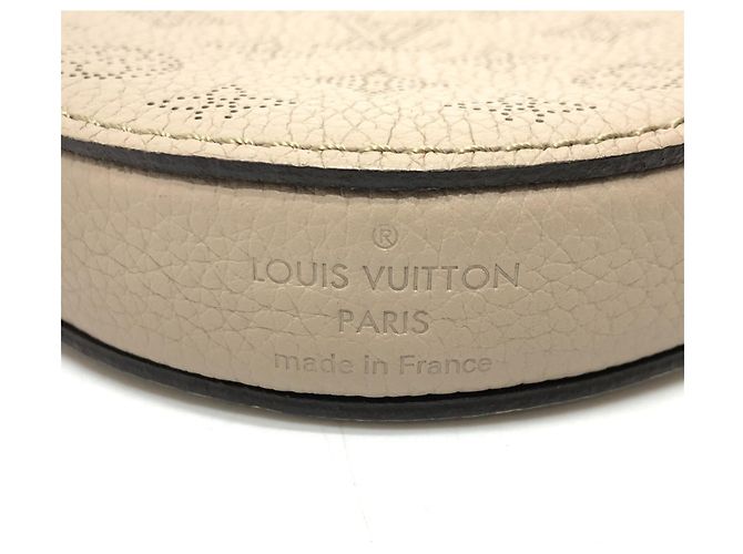 Borsa Louis Vuitton Monogram Mahina Bella Beige - vista 14