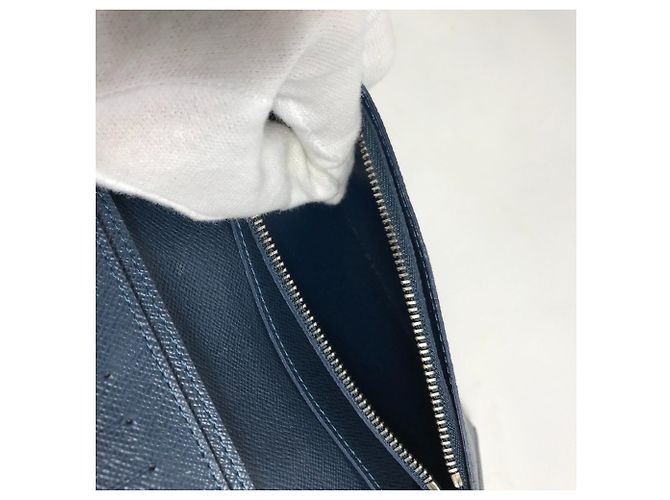 Cartera Larga Brazza en Taiga Louis Vuitton Azul - vista 10